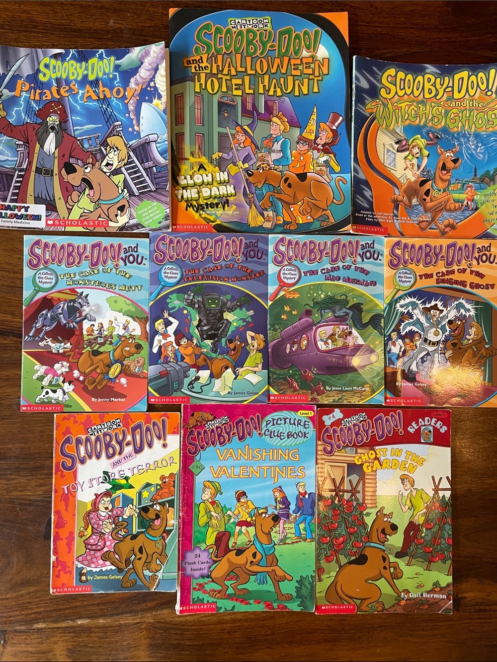 10 SCOOBY DOO Vintage Books Mysteries ScoobyDoo & You Cartoon Network